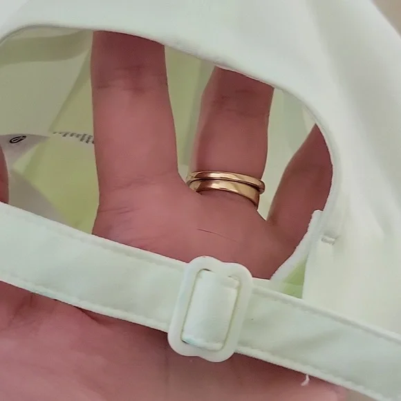 Lululemon Athletica Lime Green Cap - Picture 4 of 9